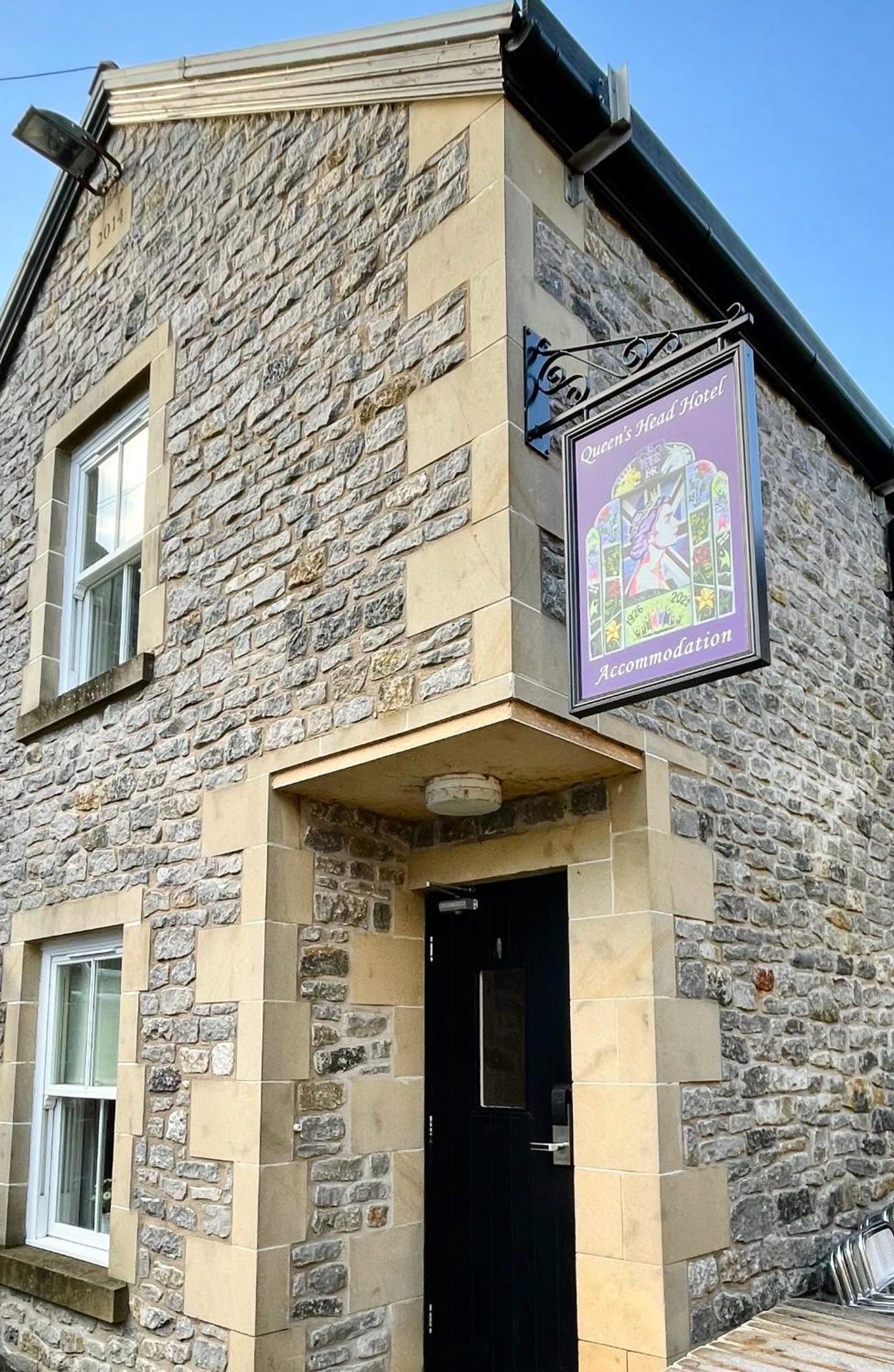 The Queen'S Head Hotel Buxton  Extérieur photo